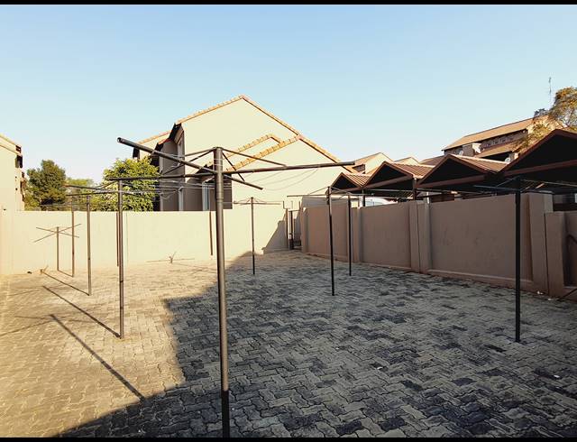 2 BEDROOM APARTMENT FOR SALE IN VORNA VALLEY